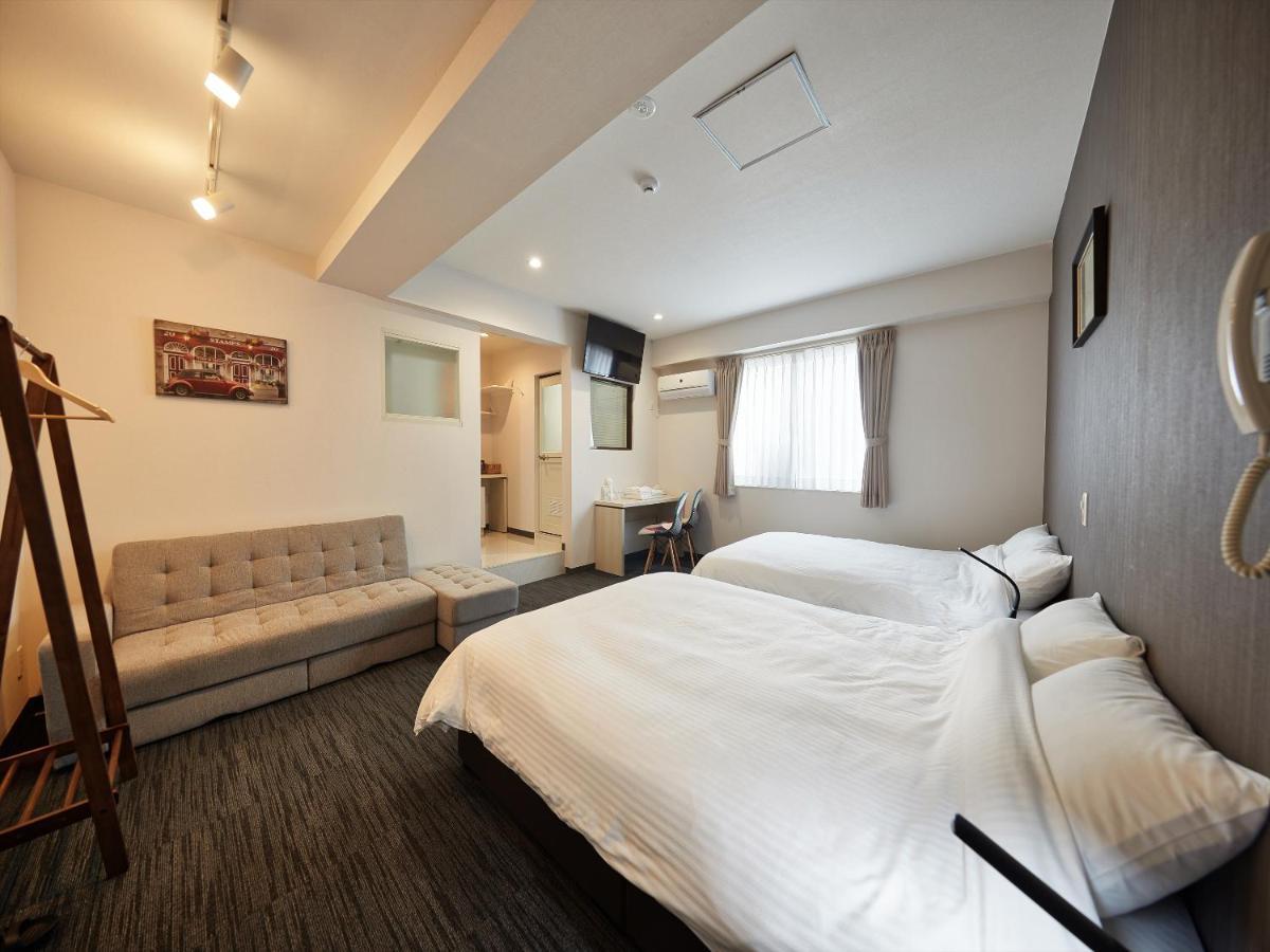 Hotel Wave Naha Esterno foto