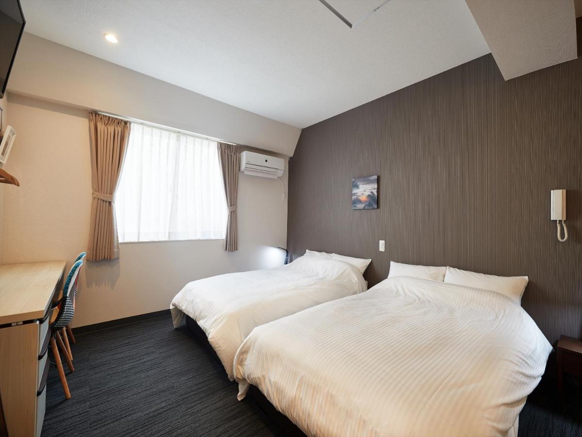Hotel Wave Naha Esterno foto