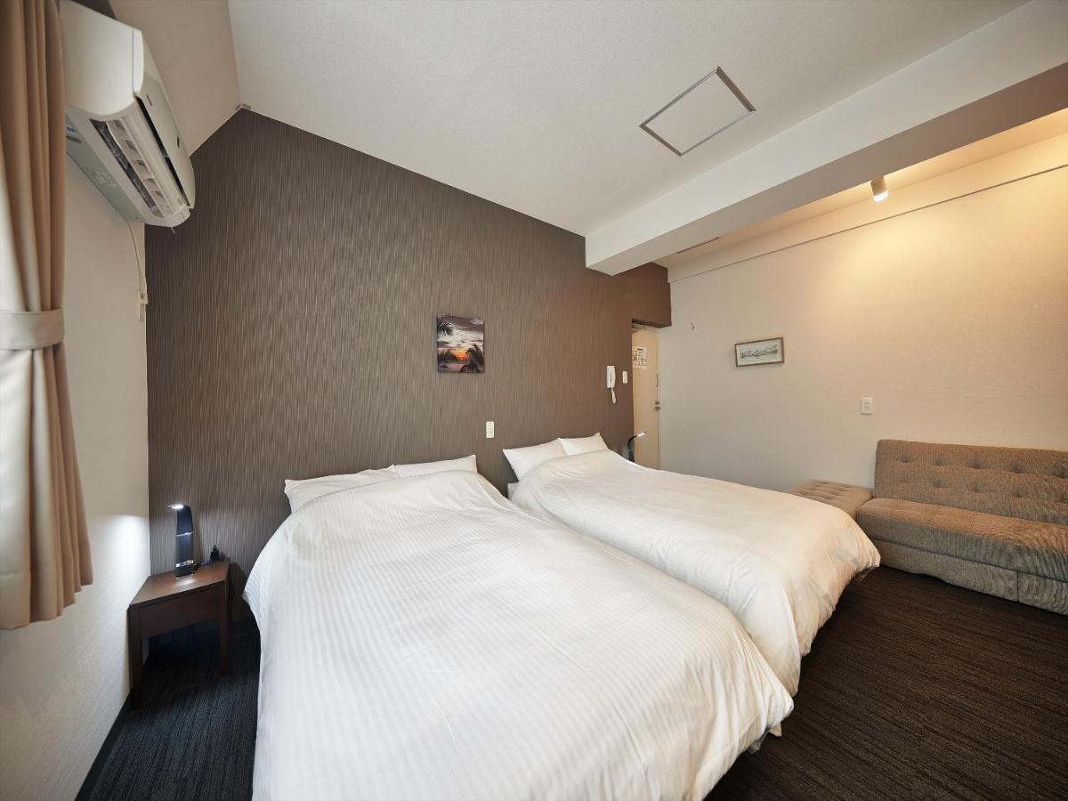 Hotel Wave Naha Esterno foto
